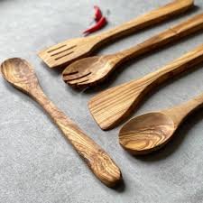 Olive Wood Divided Serving Tray – Carthage Collection
