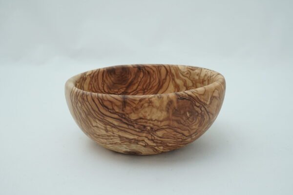 DSC07130 Olive wood nesting bowls, filled with fruit