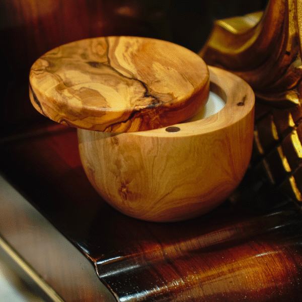 Olive wood keepsake box, size scale reference